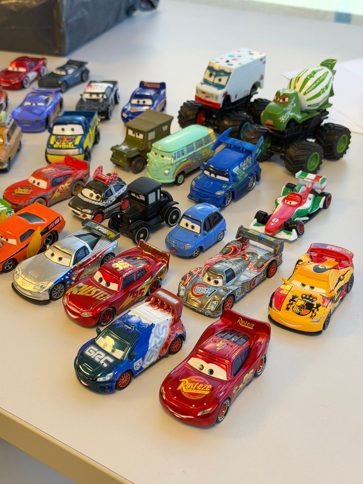 32x Disney Pixar Cars Mattel Modelauto’s Lot Verzameling, Ophalen of Verzenden, Zo goed als nieuw, H, H