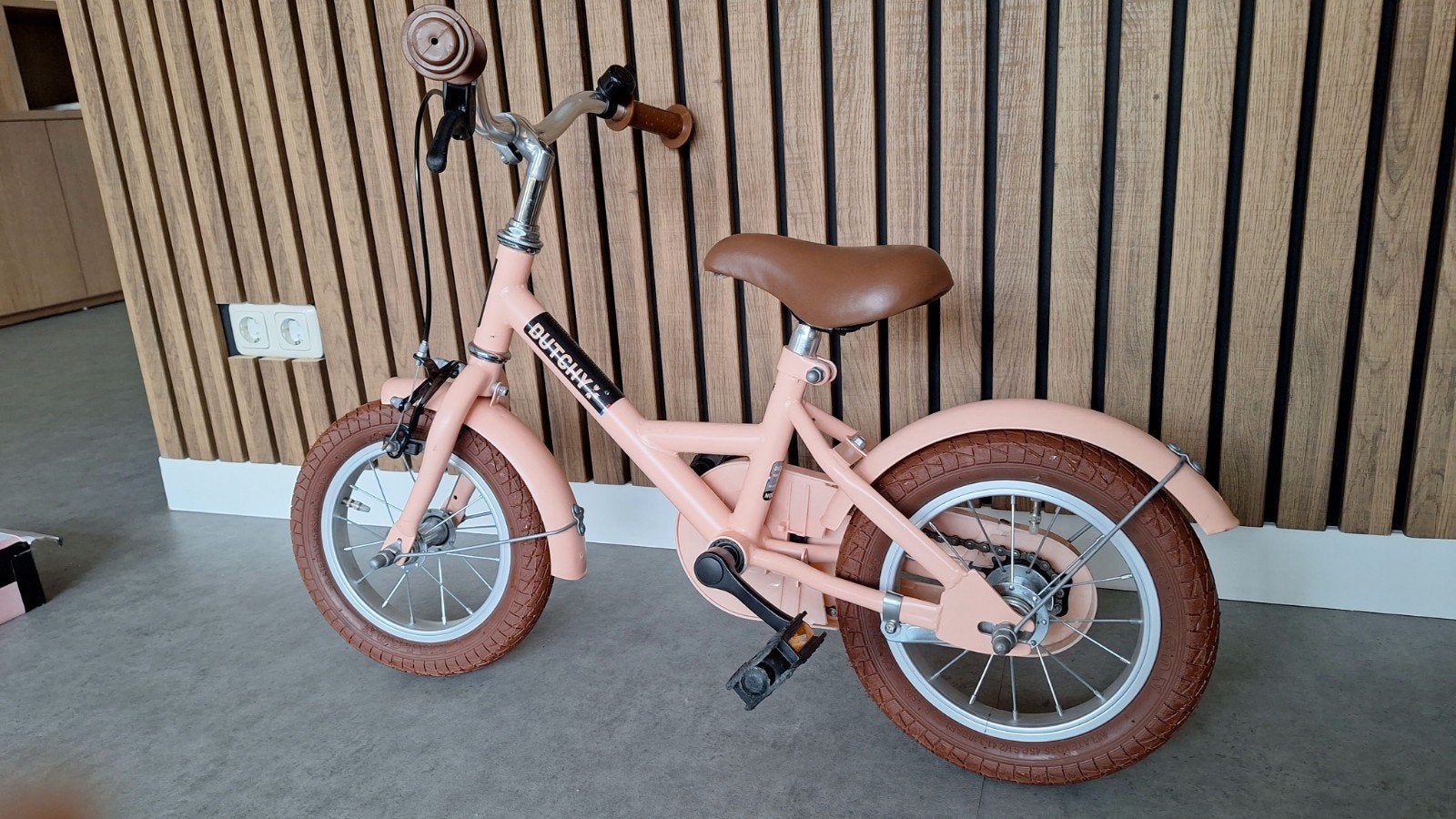 Nogan Dutchy Kinderfiets 12 Inch Mat Roze, Ophalen, Terugtraprem, Zijwieltjes, Nogan