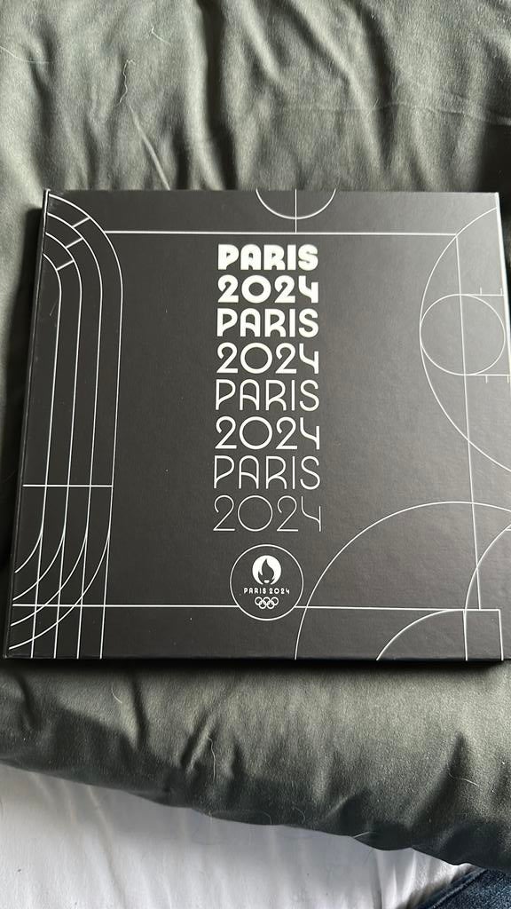 Complete album met Parijs 2024 Olympische Spelen coincards, Ophalen of Verzenden, Buitenland, Munten