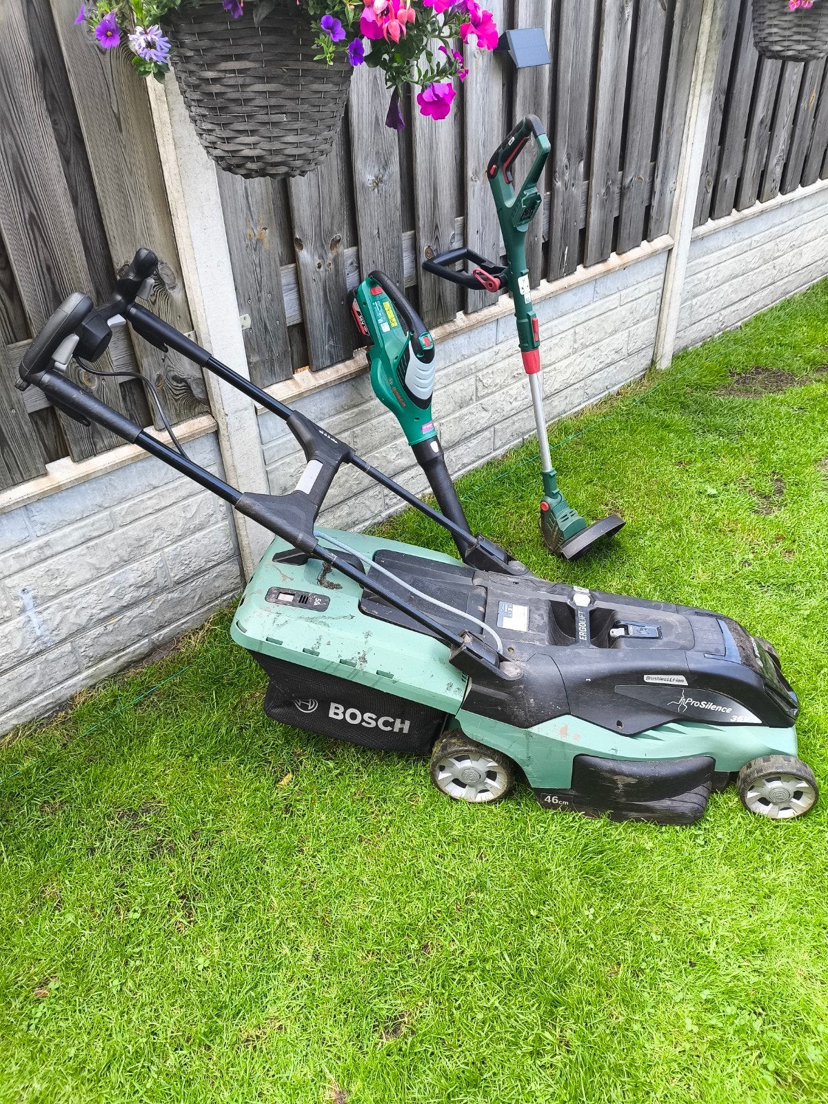 Grasmaaier, strimmer en bladblazer, Tuin en Terras, Grasmaaiers, Ophalen