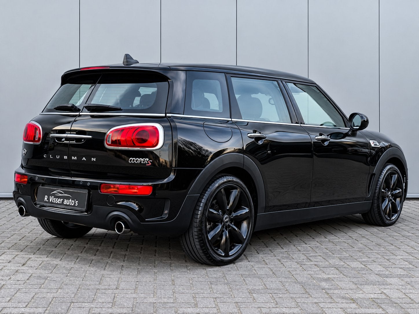 Mini Cooper Clubman S 2.0 2016 Pano/JCW/Hud/Xenon/Leder, Auto's, 1998 cc, Zwart, 17 km/l, 1300 kg