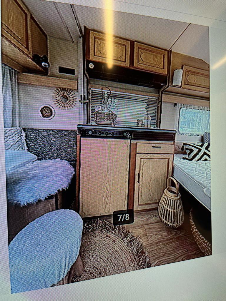 Chateau 908 (1985) - Winterbestendige caravan met nieuwe ban, Caravans en Kamperen, Caravans, Chateau, Rondzit, 750 - 1000 kg