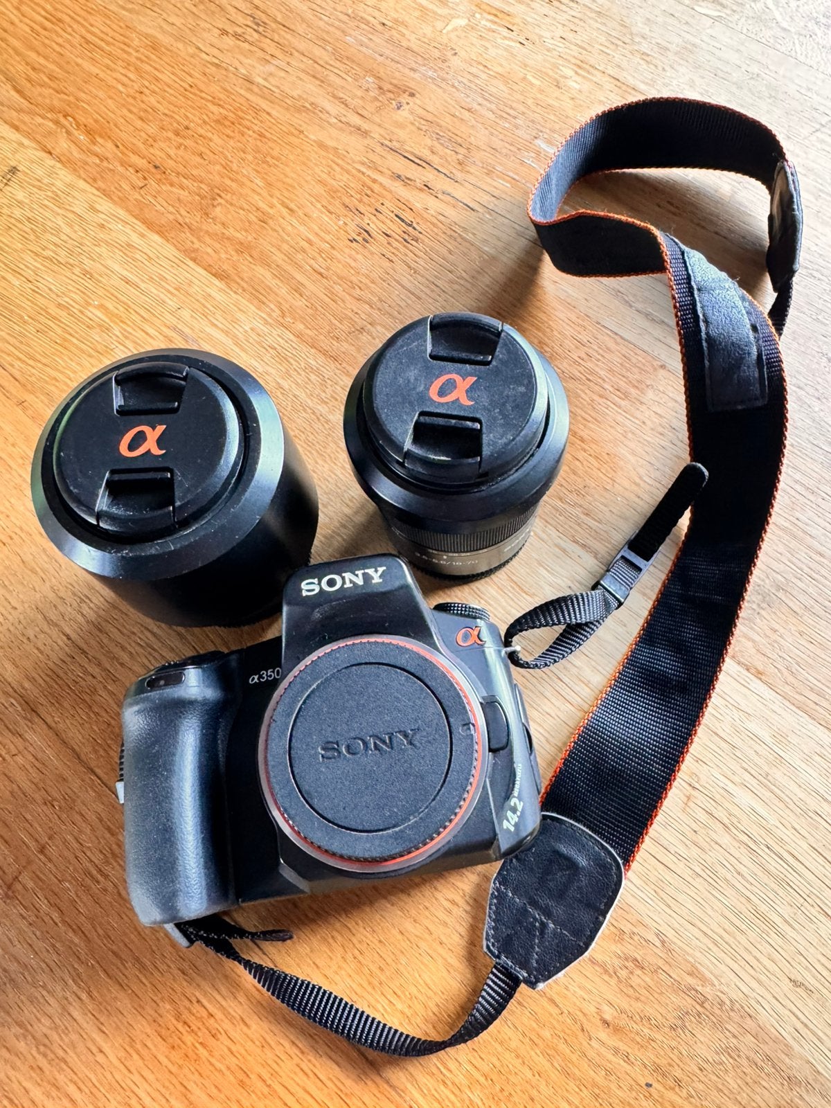 Sony Alpha A350 Spiegelreflexcamera met 18-70mm lens, Audio, Tv en Foto, Fotocamera's Digitaal, 14 megapixels, Gebruikt, Spiegelreflex