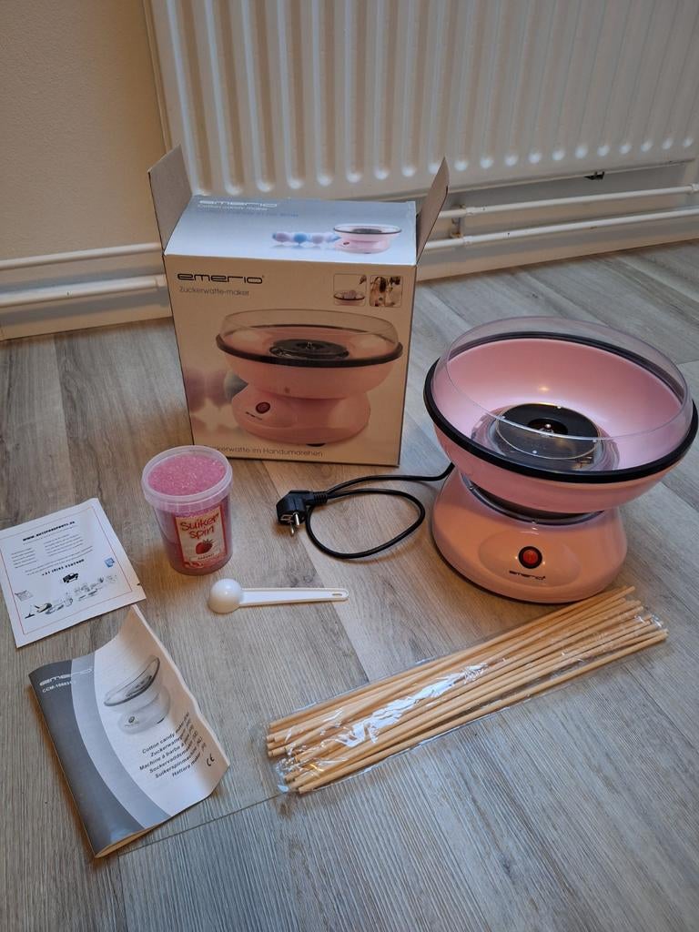 Emerio Suikerspin Machine met Stokjes en Roze Aardbei Suiker, Ophalen, Zo goed als nieuw