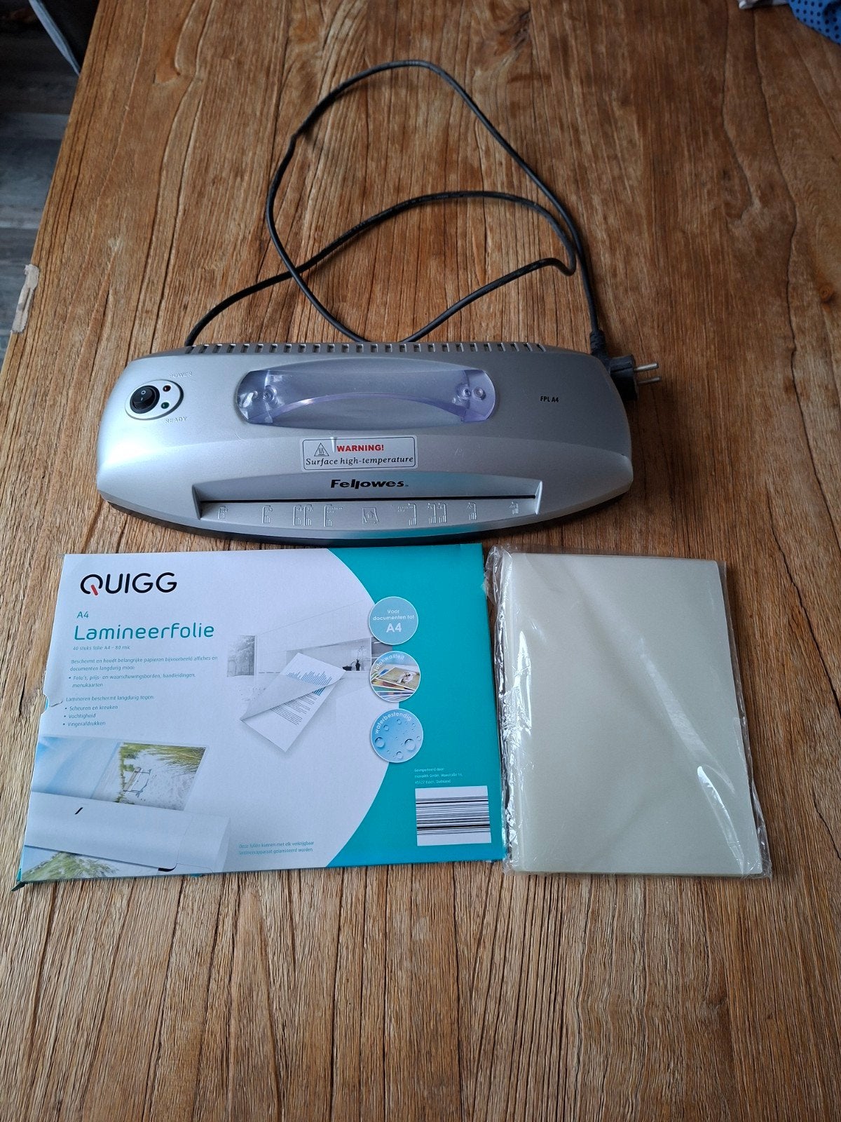 Fellowes lamineerapparaat met lamineerhoezen A4, Diversen, Ophalen of Verzenden, Gebruikt