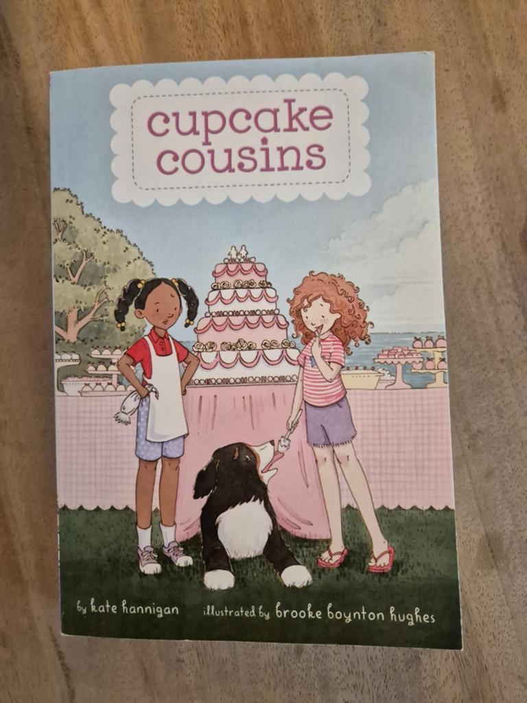 Cupcake Cousins - Kate Hannigan (Engels), Ophalen of Verzenden, Zo goed als nieuw, Kate Hannigan, Fictie