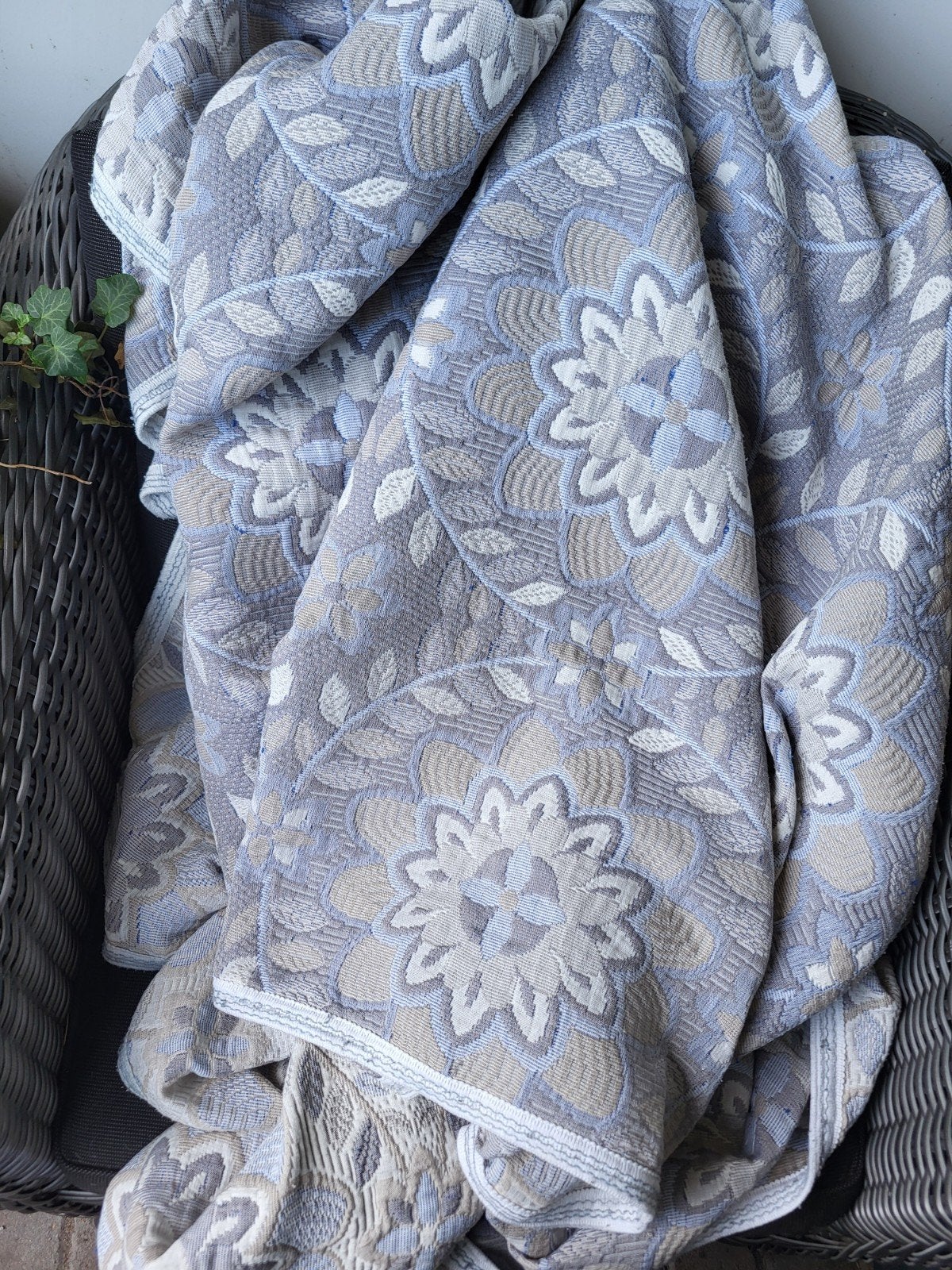Prachtige vintage beddensprei 220x230cm, Gebruikt, Tweepersoons, Ophalen of Verzenden, Deken of Dekbed
