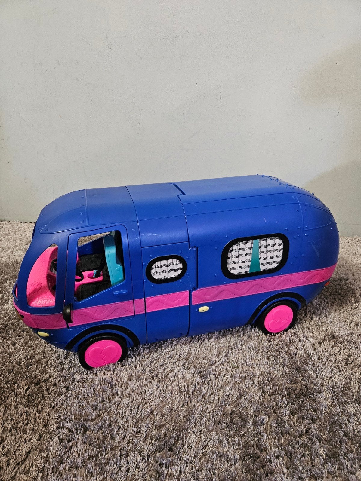 LOL Camper, Kinderen en Baby's, Speelgoed | Speelgoedvoertuigen, Ophalen, Zo goed als nieuw