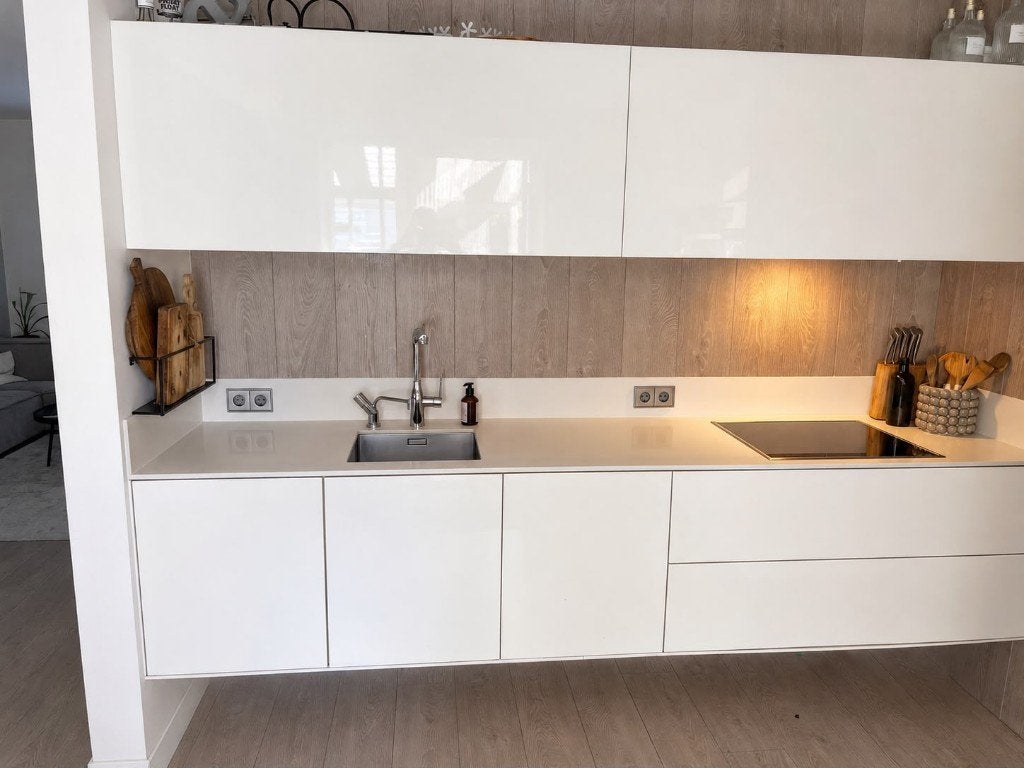 Keuken met Miele / Bosch / Siemens apparatuur nette staat, Ophalen, Wit, Graniet of Steen, Dubbelwandige keuken