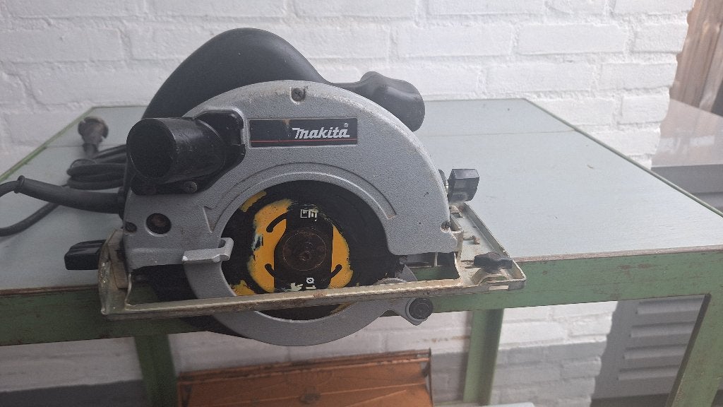 Makita 5603R cirkelzaag, Gebruikt, Cirkelzaag, 600 tot 1200 watt, Ophalen of Verzenden