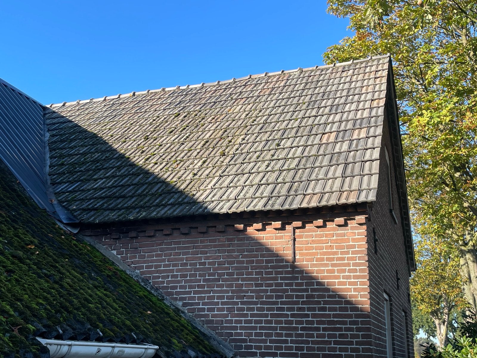 1600 gebruikte J.D. dakpannen, Doe-het-zelf en Verbouw, Ophalen, Gebruikt, Steen of Klei, 15 m² of meer