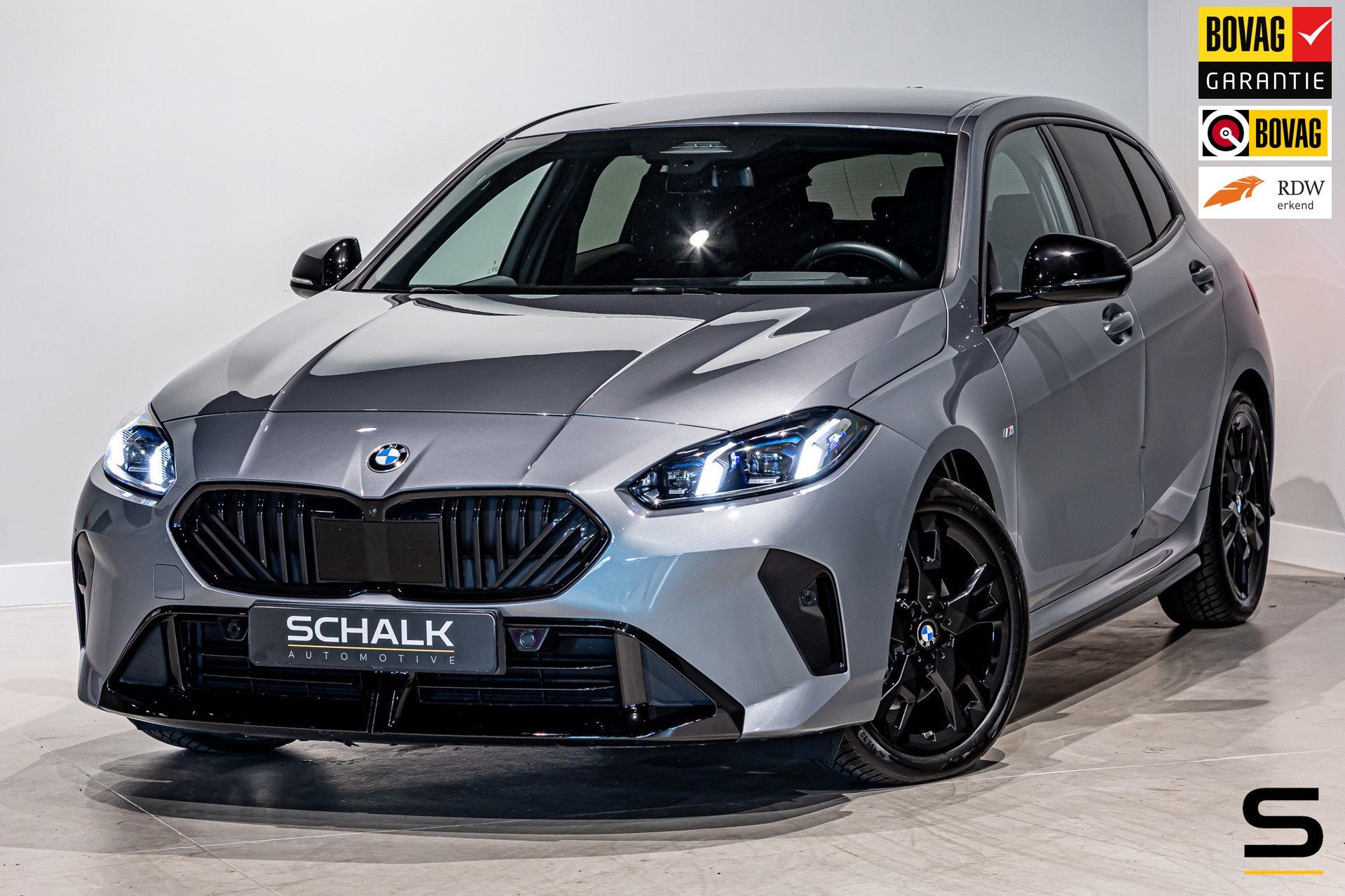BMW 1-serie 120 M Sport Design Edition|H&K|360Cam|HUD|FullOp, Zwart, 156 pk, Origineel Nederlands, Bedrijf
