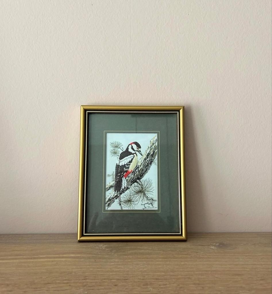 Vintage Zijden Schilderij Grote Bonte Specht - Cash's Covent, Minder dan 20 cm, Ophalen of Verzenden, Wanddecoratie, Gemerkt