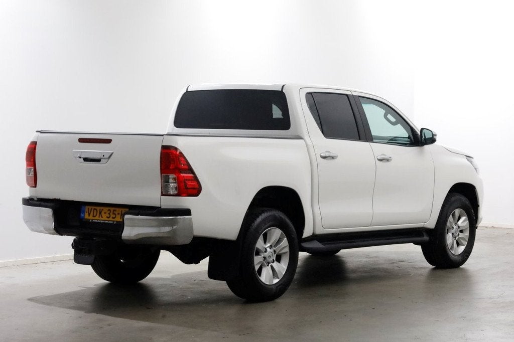 Toyota Hilux 2.4 D-4D-F 150pk E6 4WD 4x4 Automaat Double Cab, Auto's, Toyota, Automaat, Gebruikt, Euro 6, 4 cilinders