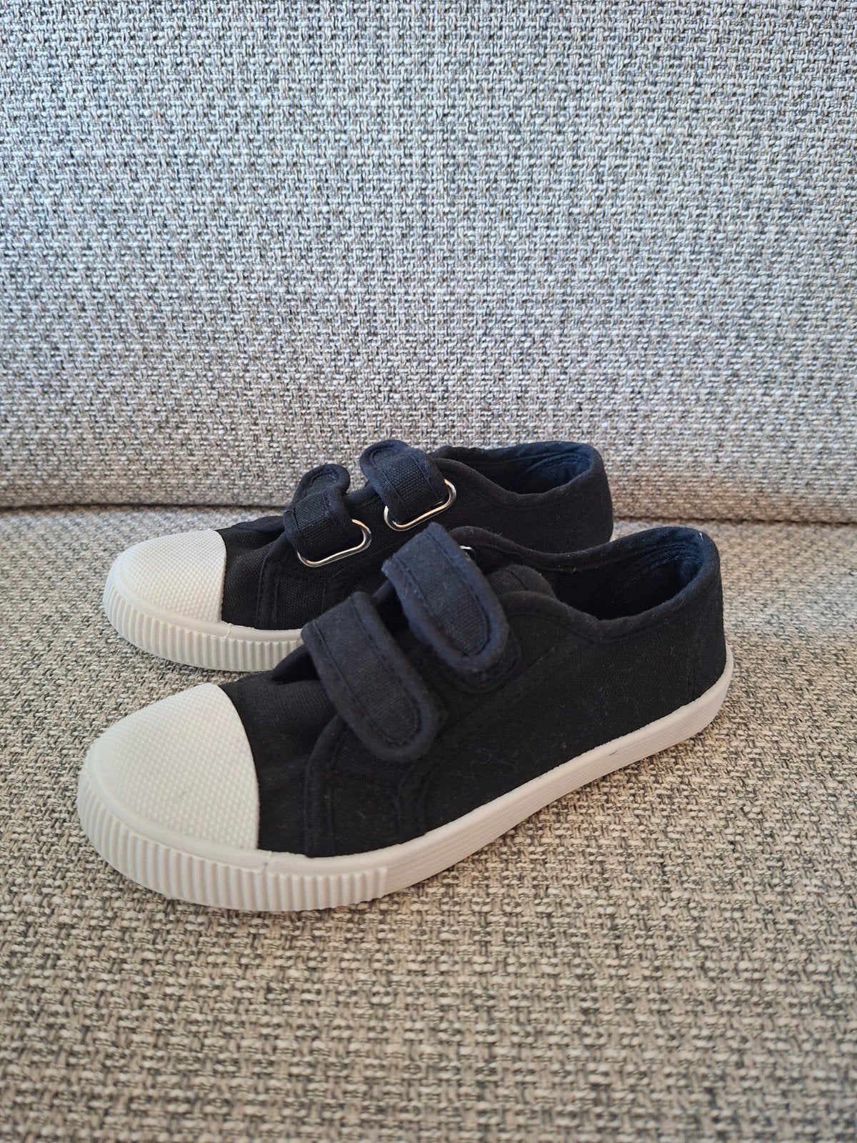 Panther zwarte gymschoenen - Maat 28, Kinderen en Baby's, Kinderkleding | Schoenen en Sokken, Ophalen of Verzenden, Zo goed als nieuw