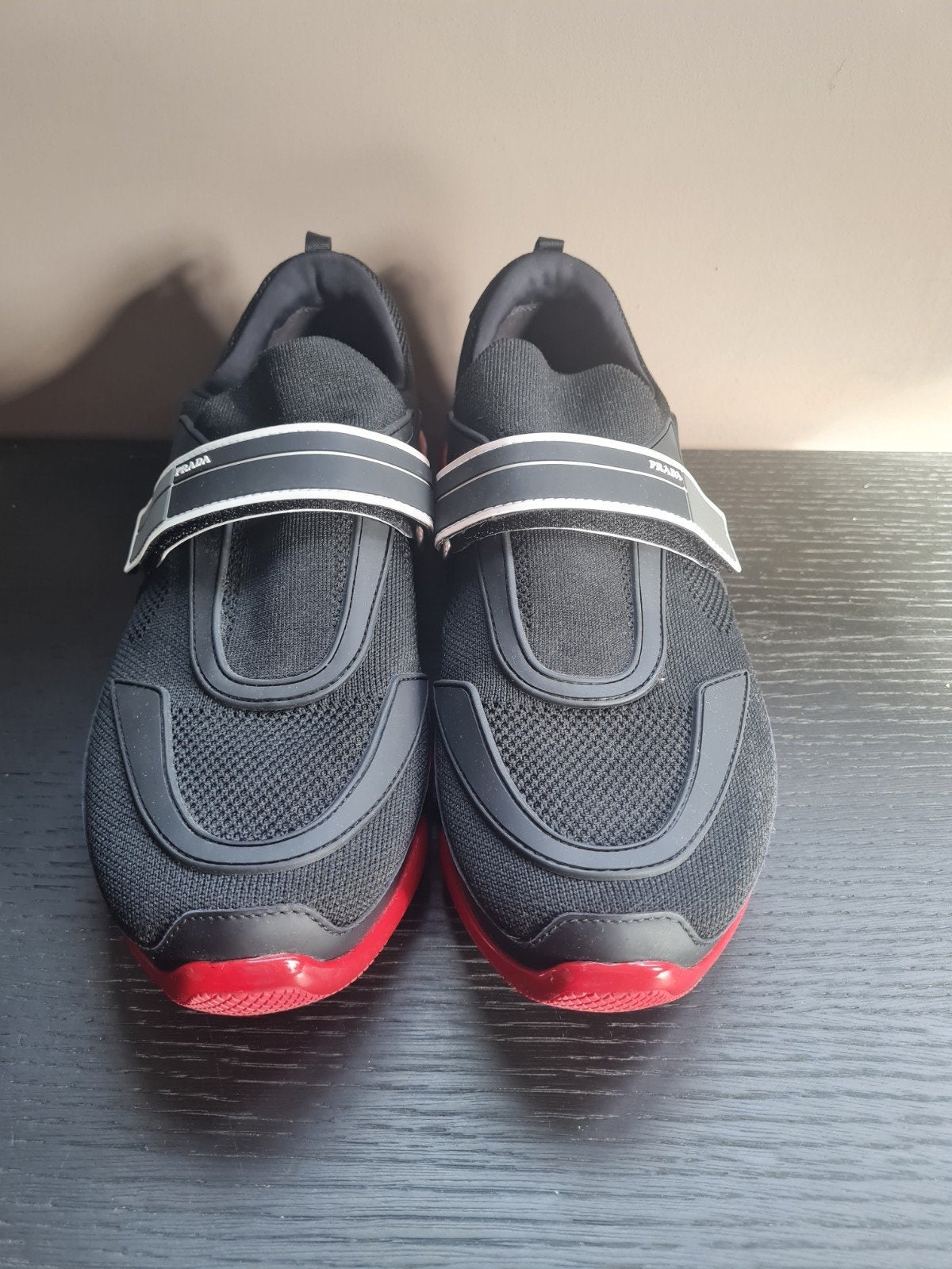 Prada Cloudbust Lage Sneakers Maat 42 Zwart Rood, Zwart, Ophalen of Verzenden, Sneakers of Gympen, Prada