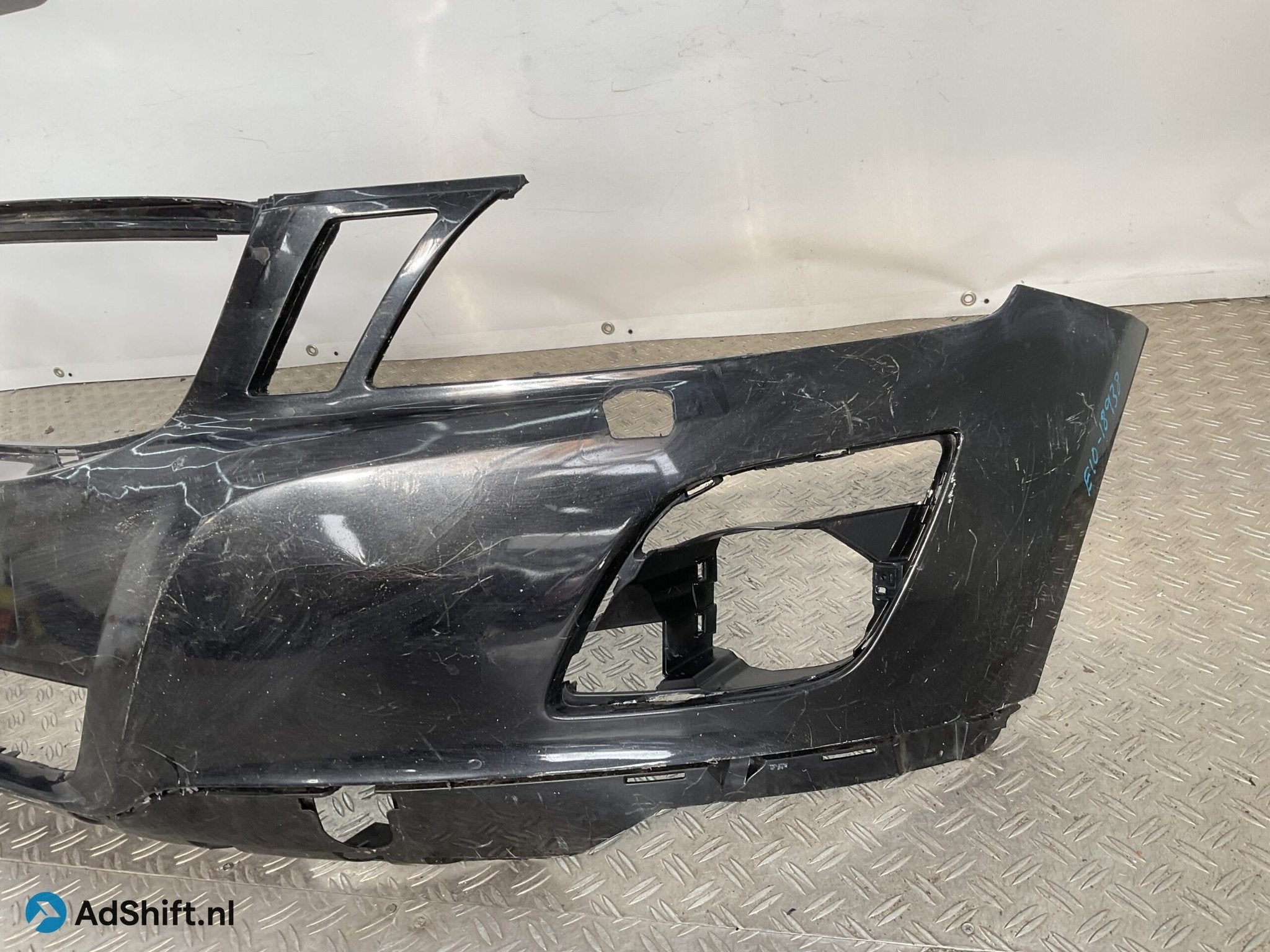 Bumper Volvo XC60 2015- 30763408 Voorbumper E10-18938, Bumper