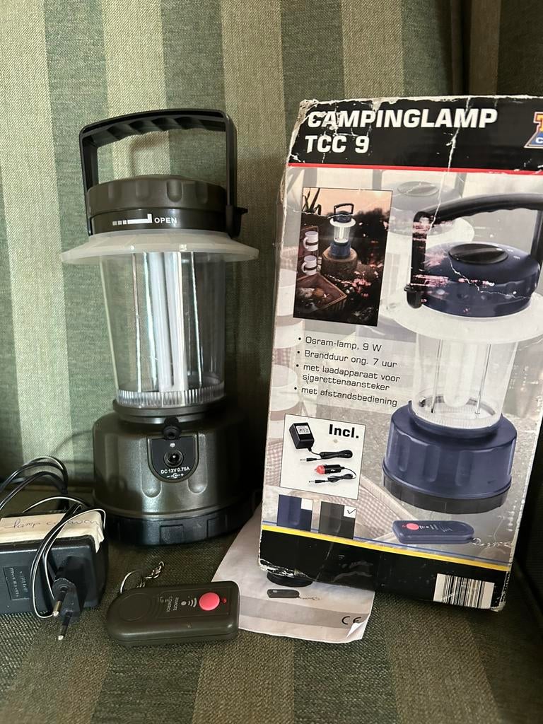 Prachtige Camping lamp met vele accessoires‼️, Caravans en Kamperen, Ophalen of Verzenden, Zo goed als nieuw