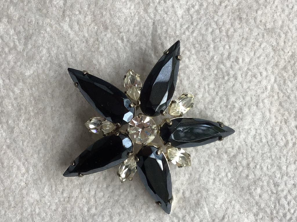 Vintage Broche - Stervormig, Met kristal, Overige materialen, 4 tot 7 cm, Gebruikt