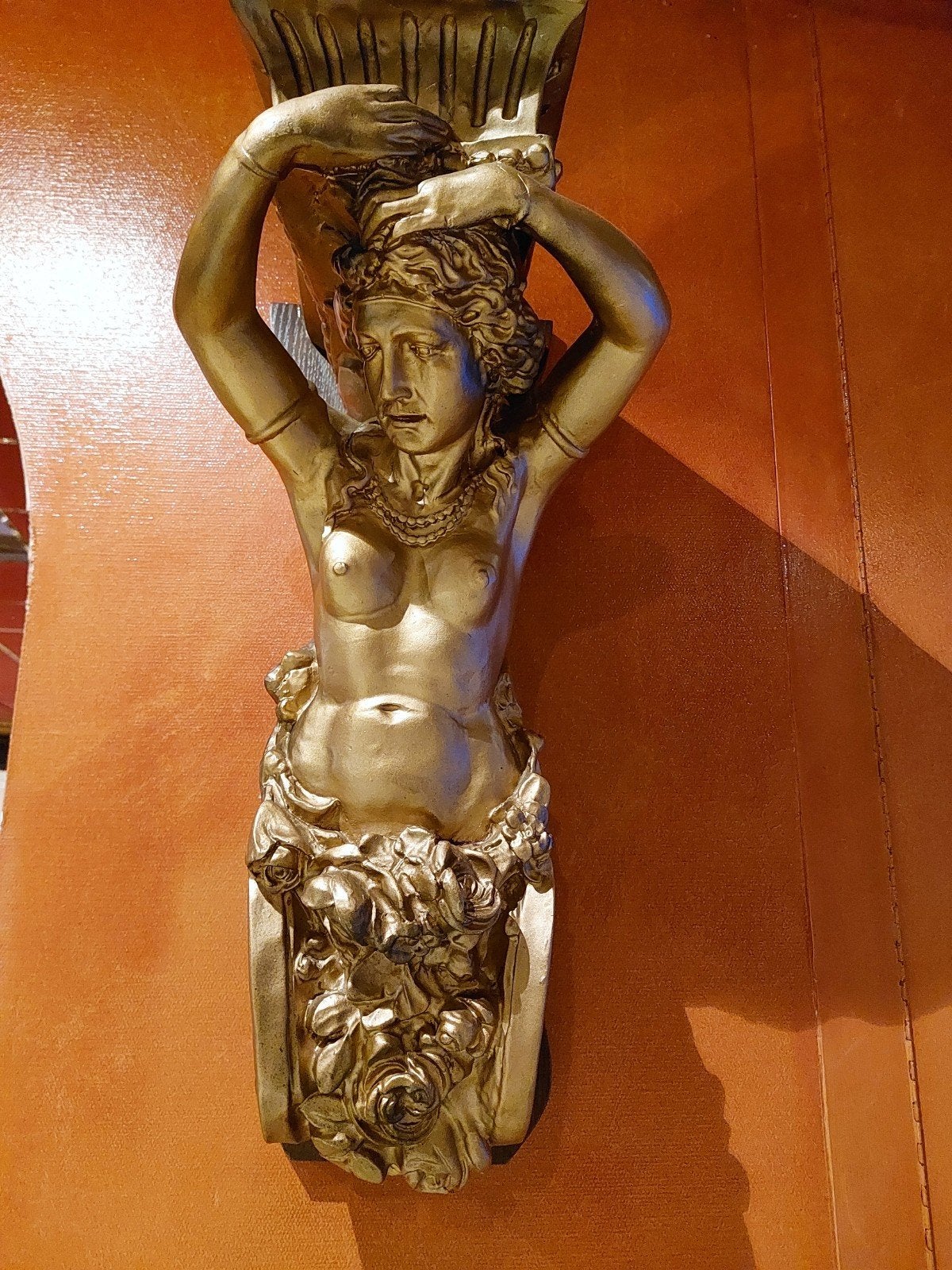 Te koop wandornament vrouw met verlichting., Ophalen