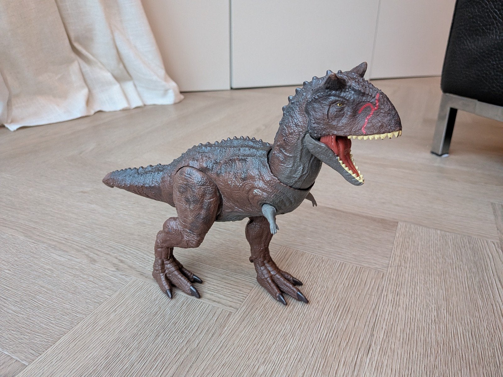 Jurassic World Carnotaurus dinosaurus speelgoed, Kinderen en Baby's, Ophalen, Zo goed als nieuw