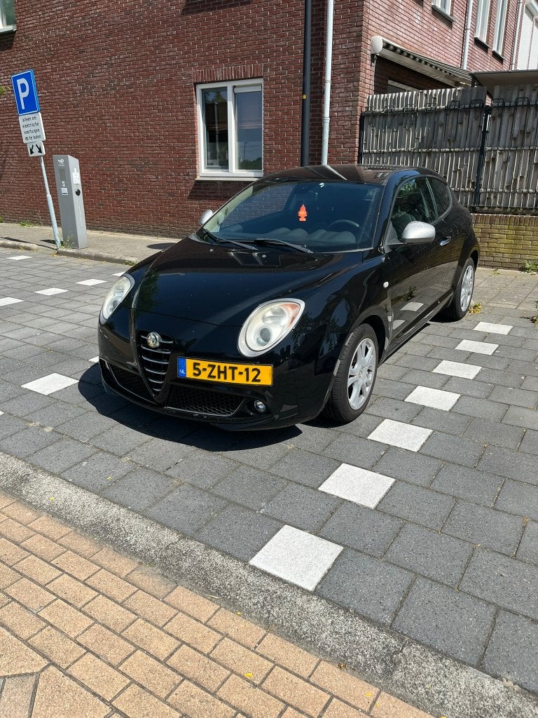 Alfa Romeo MiTo 1.4 16V 77KW Multi AIR 2011 Zwart, Voorwielaandrijving, Stof, Zwart, 4 cilinders