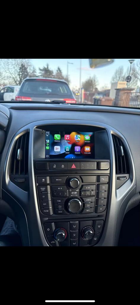 CarPlay / achteruitrijcamera inbouwen, Auto diversen, Autoradio's, Zo goed als nieuw, Ophalen