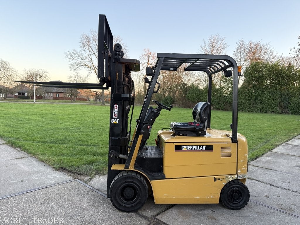 Caterpillar 2500KG elektrisch triplex 4.7M Sideshift 4000uur, Info@vanbeurdenheftrucks.nl, Caterpillar, Heftruck, Ophalen of Verzenden