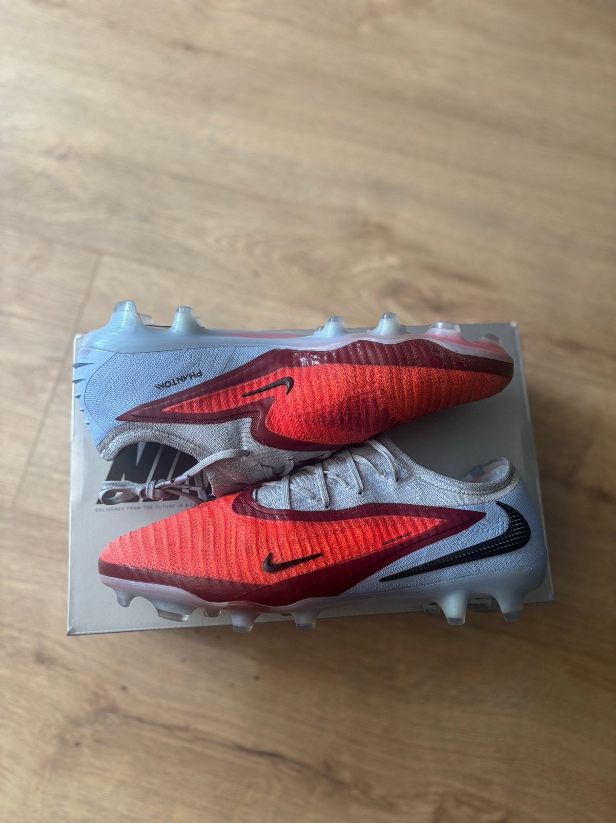 Nike Phantom 6 Low voetbalschoen, Gebruikt, Maat XS of kleiner, Schoenen, Ophalen of Verzenden