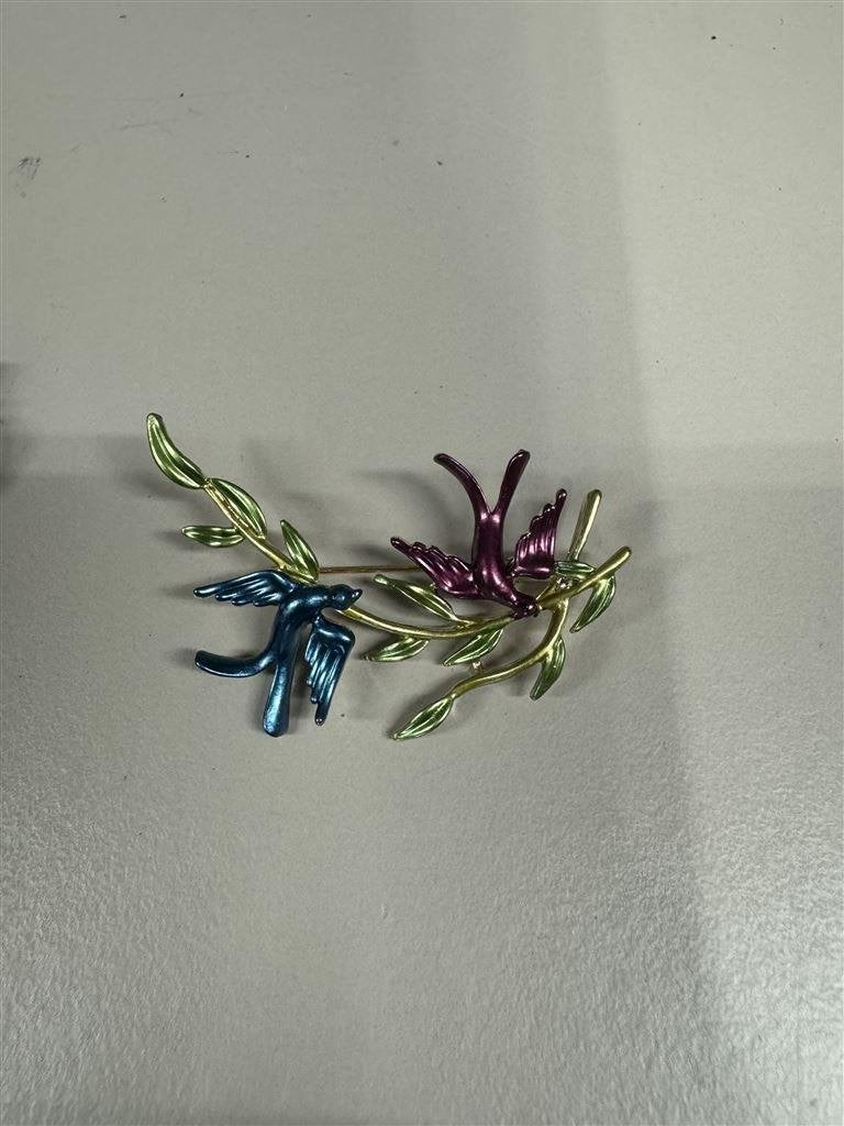 brosche Vtg Stijl Goudkleurige Vogels Op Tak Paarsblauwe Ema, Ophalen of Verzenden, Nieuw, Goud, Zilver