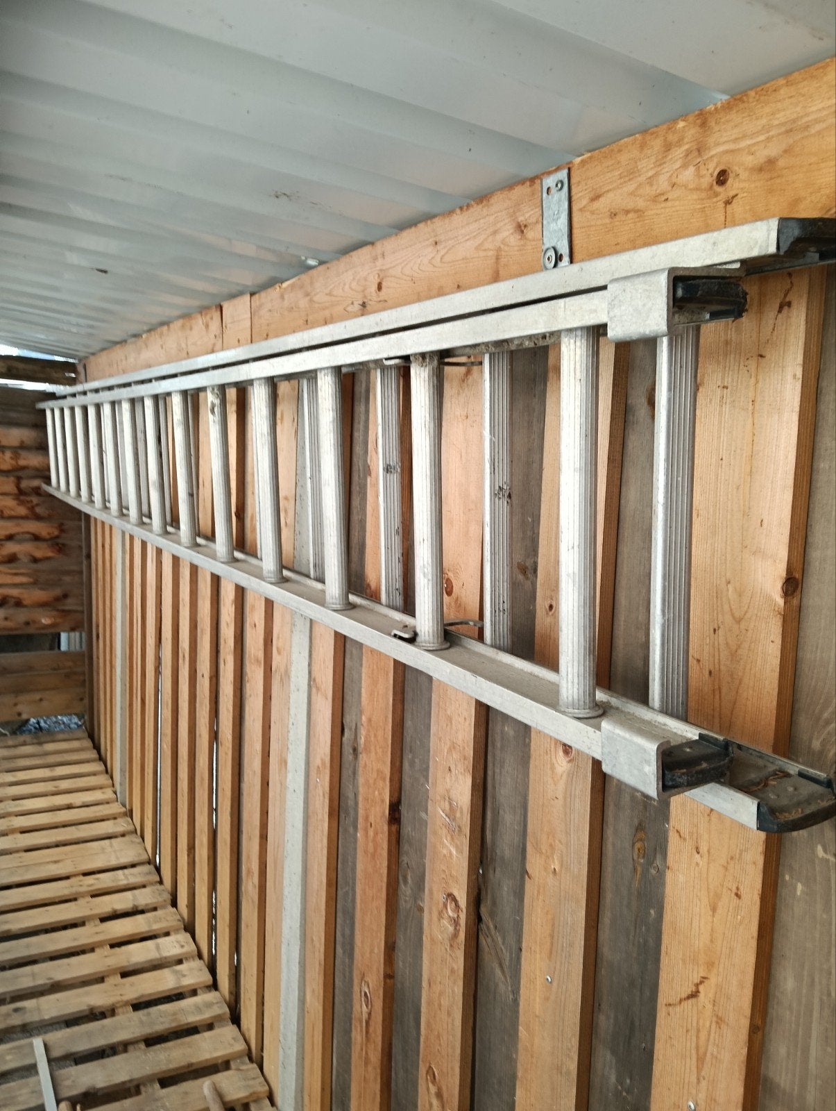 Stevige aluminium ladder - 4 meter of meer, Ophalen, Gebruikt, Ladder, Opvouwbaar of Inschuifbaar