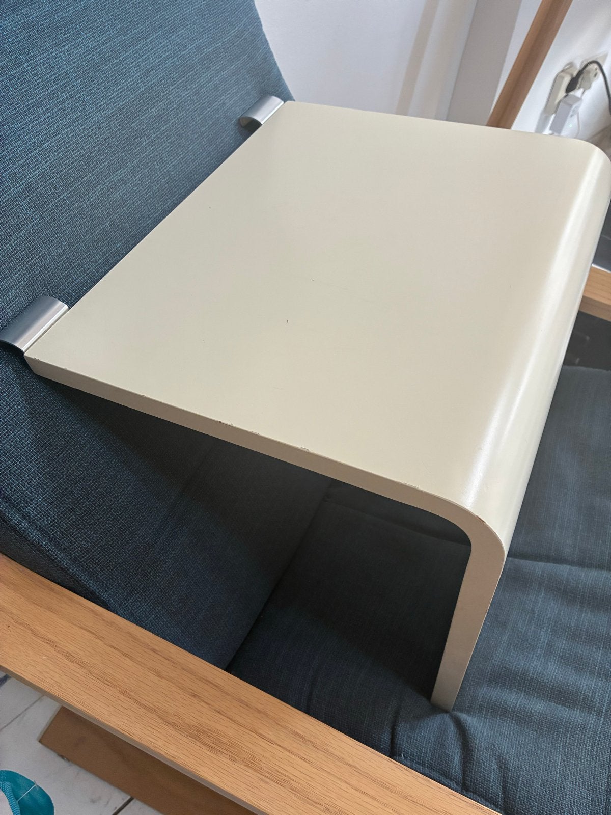 2x Auping Auronde nachtkastjes - Lichte gebruikssporen, Huis en Inrichting, Slaapkamer | Nachtkastjes, Ophalen, Gebruikt, Minder dan 45 cm