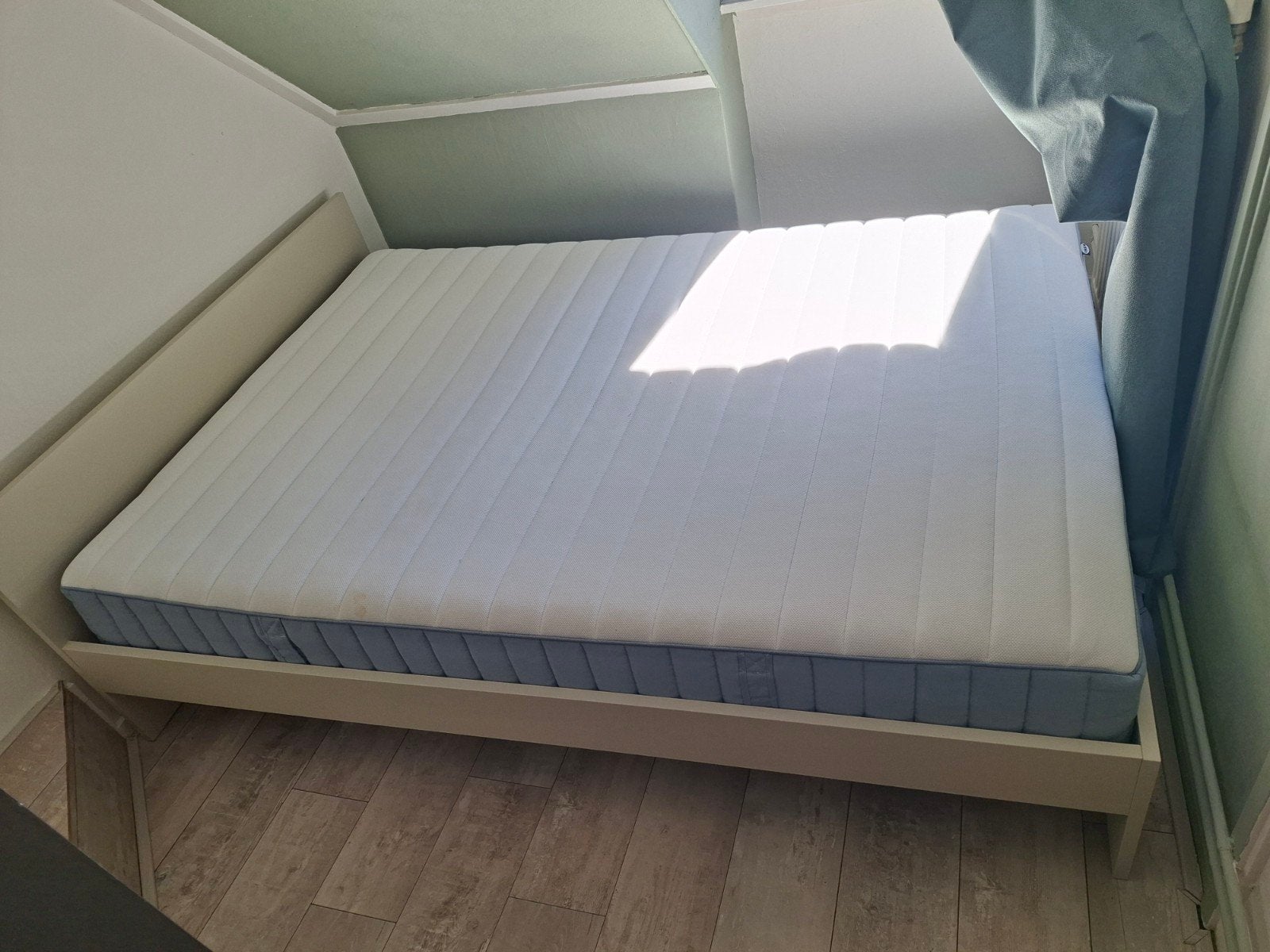 Stevig matras, ikea 140x200, Ophalen, Twijfelaar, Wit, Stof