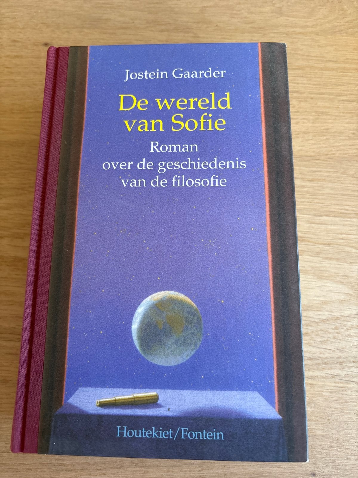 De wereld van Sofie - Prachtig gebonden boek, Ophalen of Verzenden, Zo goed als nieuw