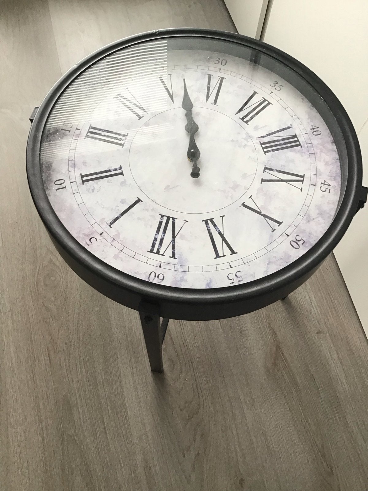 Bijzettafel met werkende klok - 40 cm hoog, Ophalen, Zo goed als nieuw, Zwart, Modern