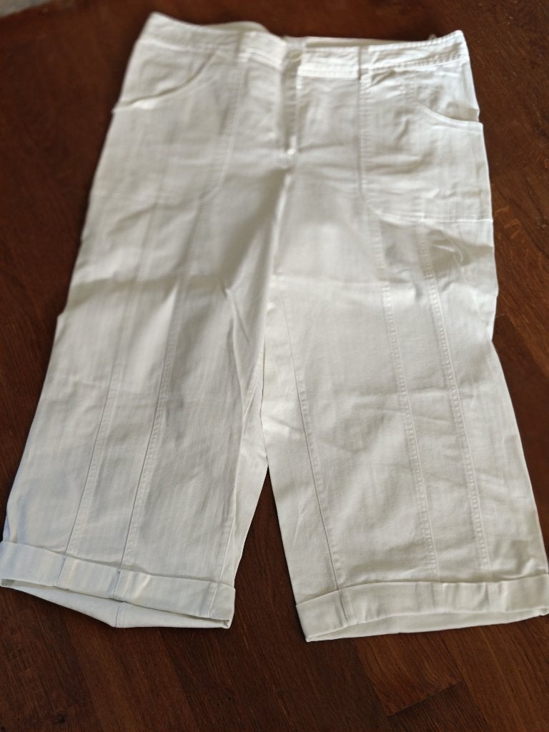 witte zomer broek, Ophalen, Zo goed als nieuw, Maat 46/48 (XL) of groter