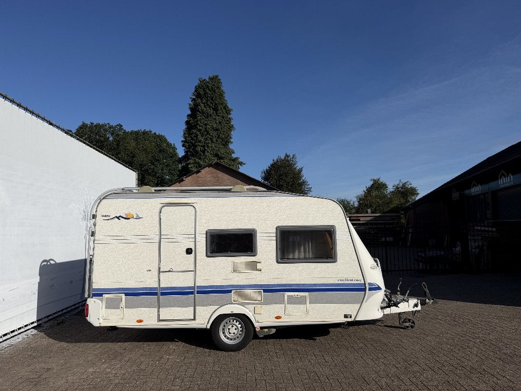 Hobby Excellent 400SF, zeer netjes, 2004, mover, beurt 2026, Mover, Standaardzit, Hobby, Particulier