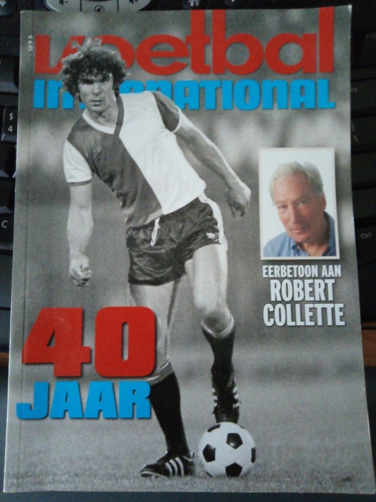 40 jaar Voetbal International NIEUWSTAAT, Boeken, Diverse auteurs, Ophalen of Verzenden, Zo goed als nieuw, Balsport