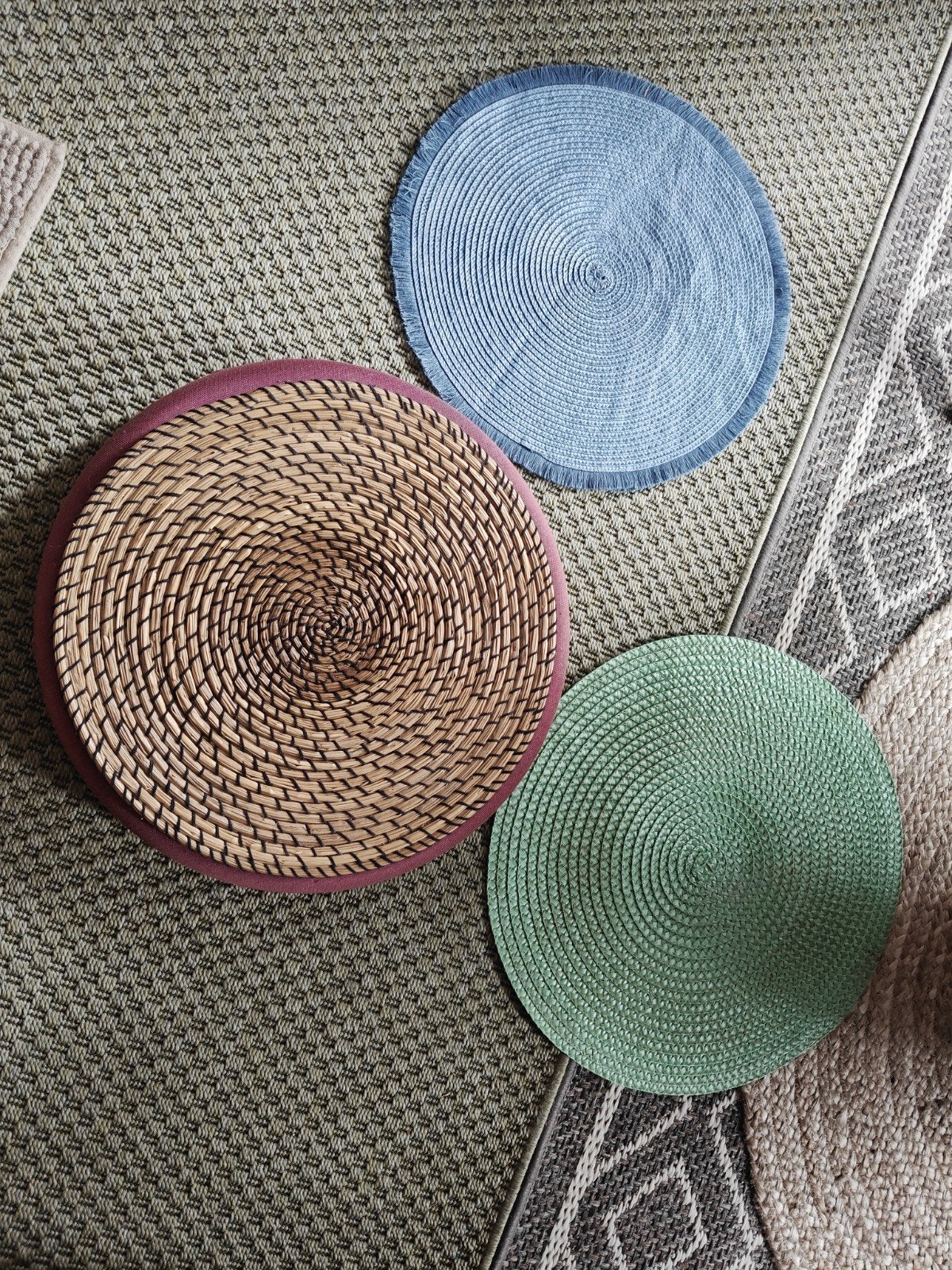 Set van 3 ronde placemats en 1 rond draai plateau, Gebruikt, Blauw, Ophalen of Verzenden, Modern