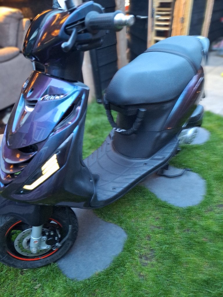 ZIP IGET 45 KM, Fietsen en Brommers, Ophalen, Zip, Zo goed als nieuw, Benzine