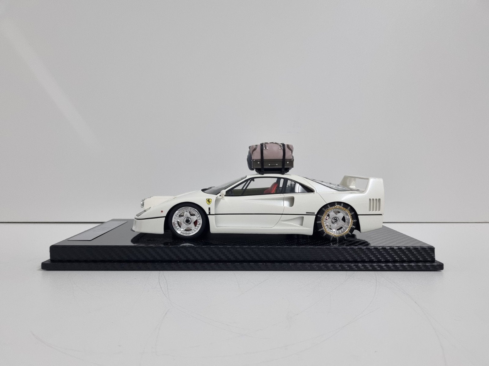 Vip Models
Ferrari F40 Snow Editie
1/50 1:18 Nieuw, Ophalen of Verzenden, Nieuw, Auto