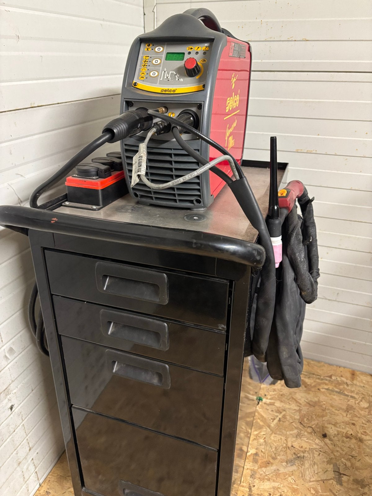 Selco Genesis 1700 TLH TIG lasapparaat, Ophalen, Gebruikt, Minder dan 150 ampère, Tig