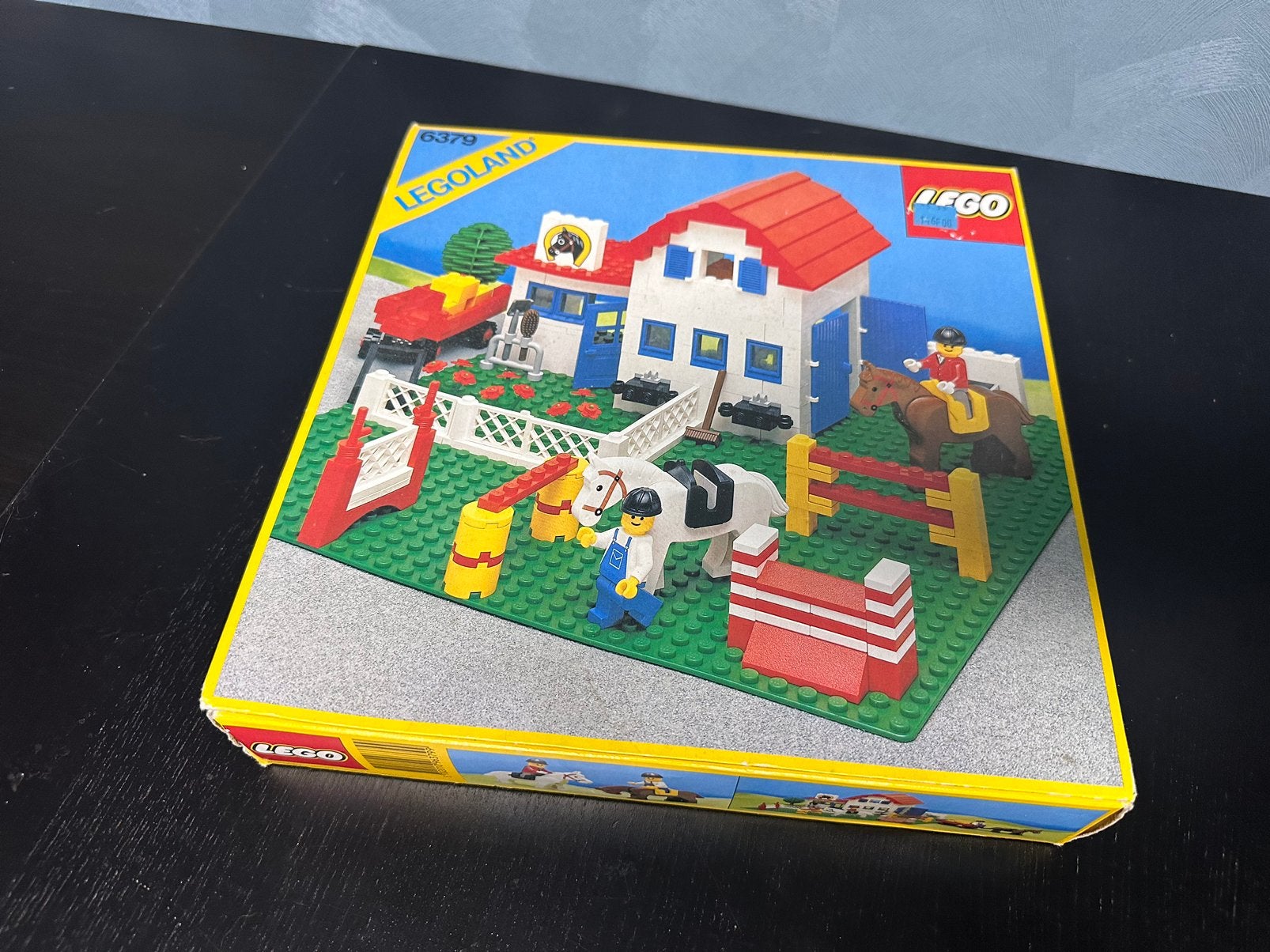 Lego vintage town 6379 Riding stable met doos en inlay, Ophalen of Verzenden, Gebruikt, Lego