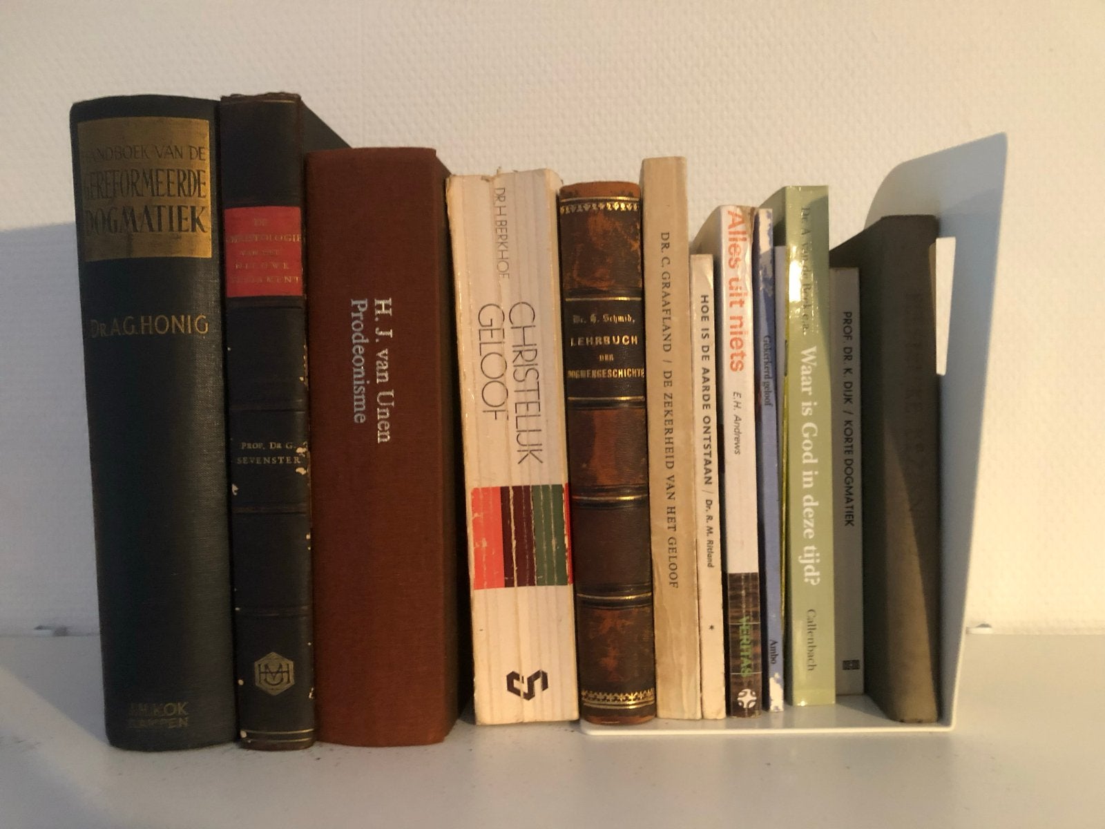Diverse boeken over Dogmatiek en Christelijk Geloof, Ophalen of Verzenden, Gelezen, Christendom | Katholiek