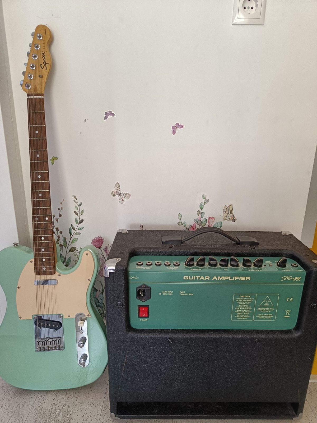 Squire telecaster affinity series + Stagg guitar amp 60 GA R, Muziek en Instrumenten, Ophalen, Zo goed als nieuw, Solid body, Fender