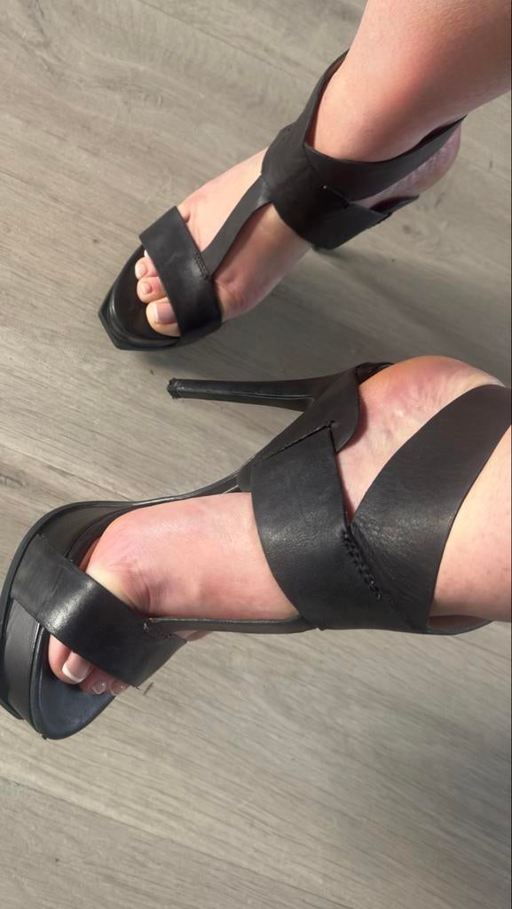 Zara hakken maat 38 12cm hak, Kleding | Dames, Verzenden, Gedragen, Zwart, Pumps