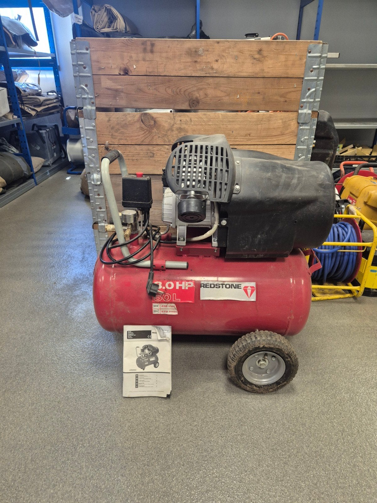 Redstone Compressor 3.0 HP 50L, Doe-het-zelf en Verbouw, Compressors, 25 tot 100 liter, Ophalen, Gebruikt, 200 tot 400 liter/min