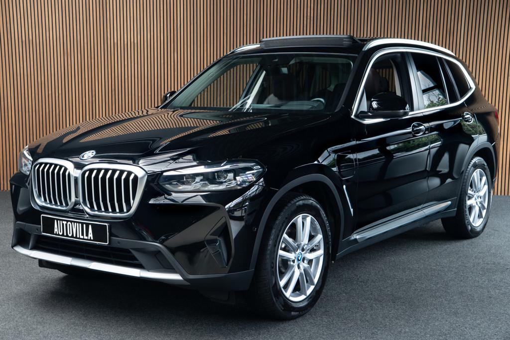 BMW X3 xDrive30e Panoramadak Leer HUD Navi Matrix Laser LED, Automaat, 1998 cc, Gebruikt, Zwart