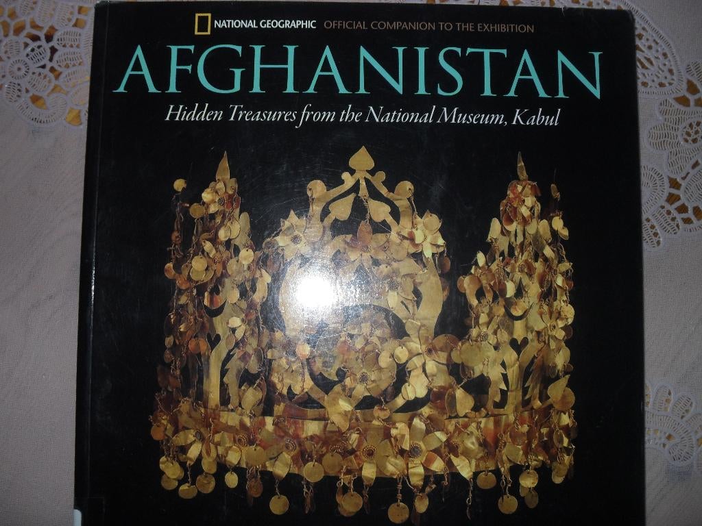 BOEK AFGHANISTAN-HIDDEN TREASURES., Gelezen, 14e eeuw of eerder, Ophalen of Verzenden, Azië