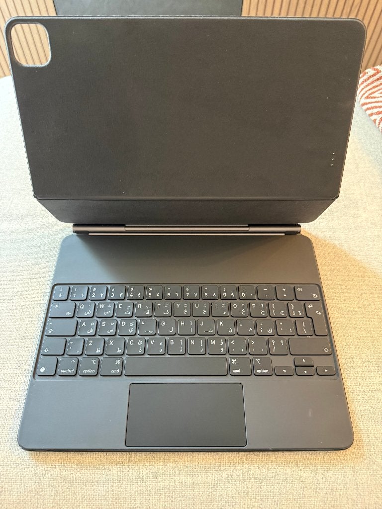 Apple Magic Keyboard A2480 for 13-inch - Qwerty/Arabic, Computers en Software, Ophalen of Verzenden, Zo goed als nieuw, Apple